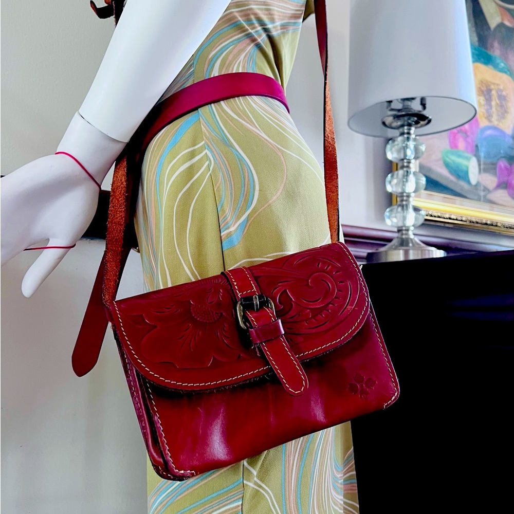 GUC Patricia Nash Small Brown Leather Women Crossbody Shoulder Bag